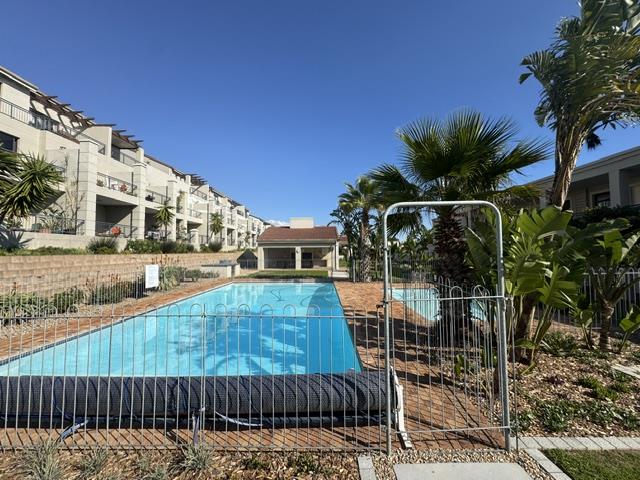 To Let 1 Bedroom Property for Rent in Royal Ascot Western Cape